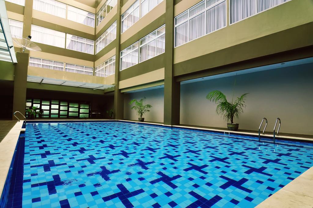 โฮไรซัน โฮเต็ล เปมาตัง เสียนตา Hotel เปอมาตังเสียนตาร์ ภายนอก รูปภาพ