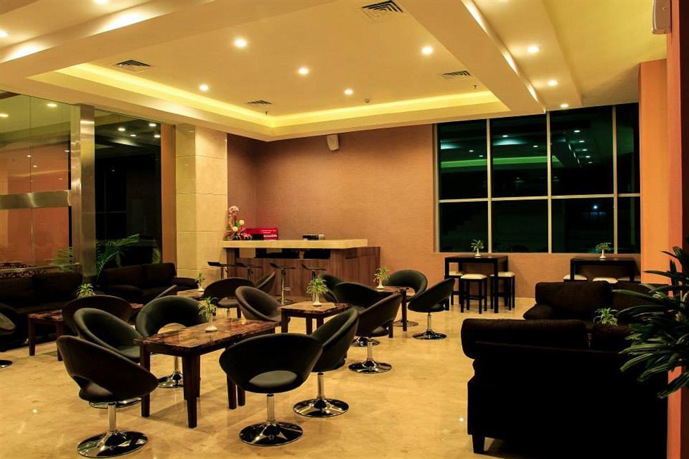 โฮไรซัน โฮเต็ล เปมาตัง เสียนตา Hotel เปอมาตังเสียนตาร์ ภายนอก รูปภาพ